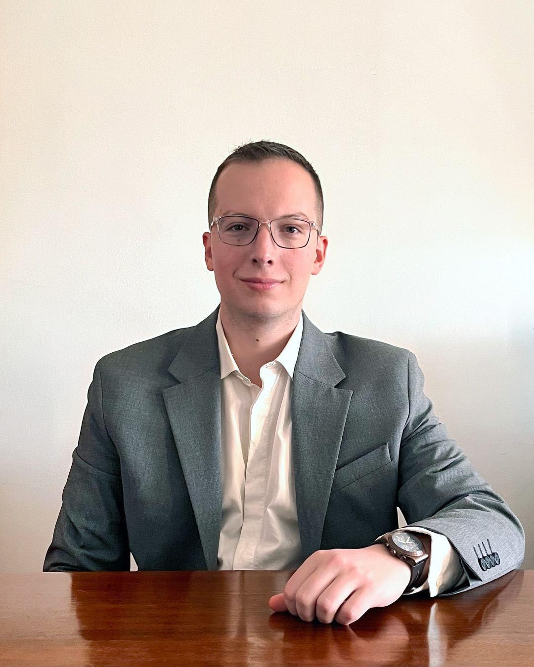 Dr. Ismael Pasquinelli